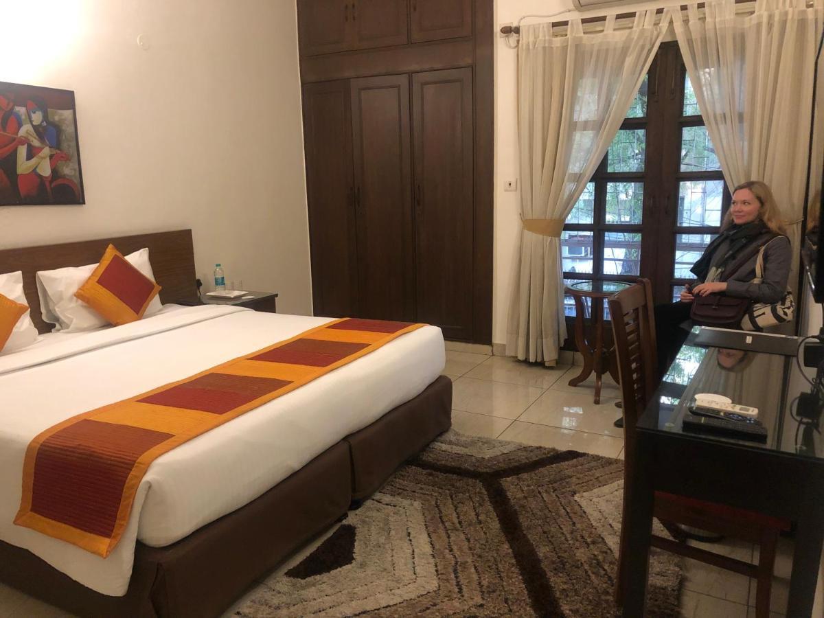 Bed and Breakfast The Neem Nueva Delhi Exterior foto