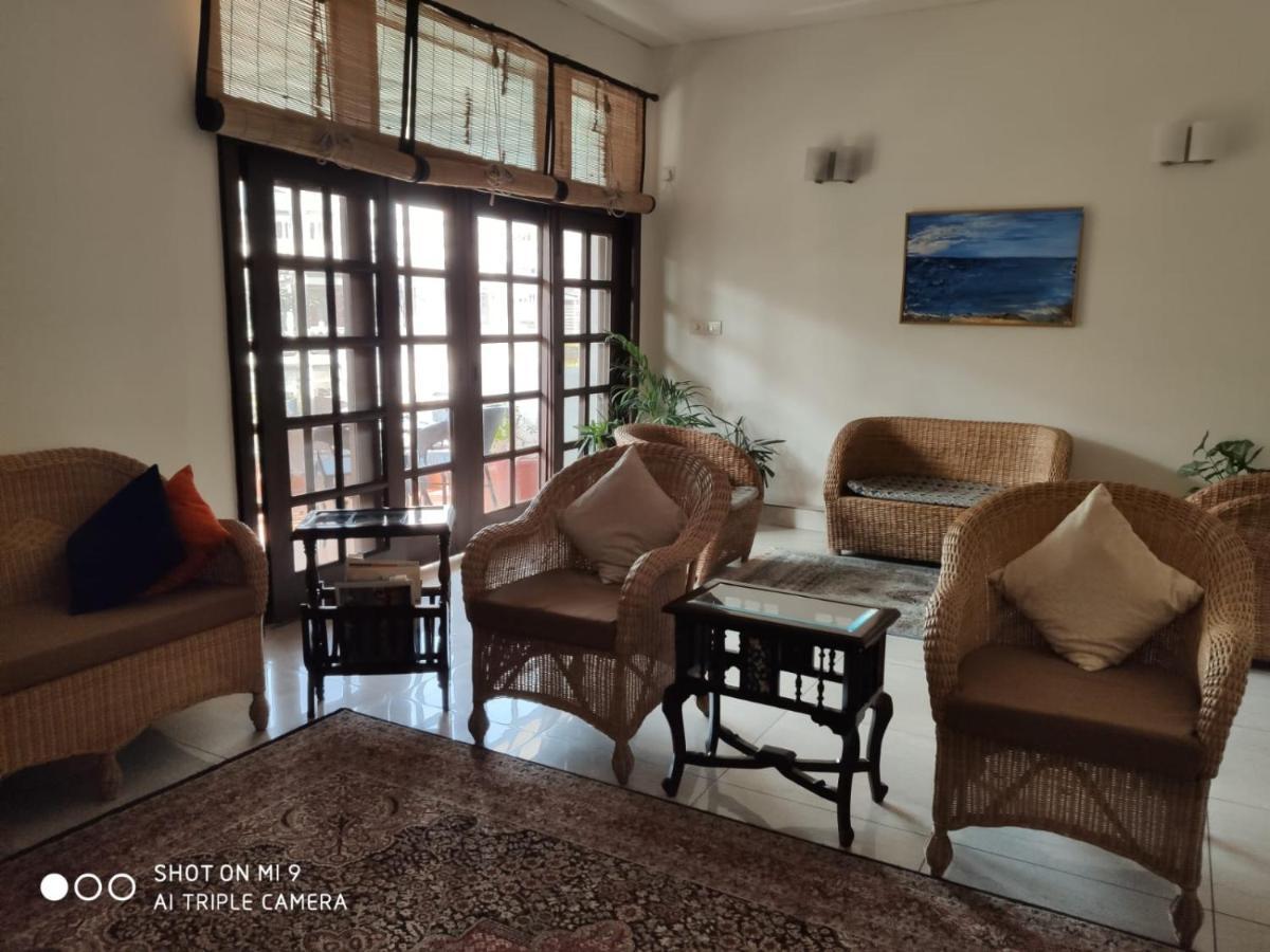Bed and Breakfast The Neem Nueva Delhi Exterior foto