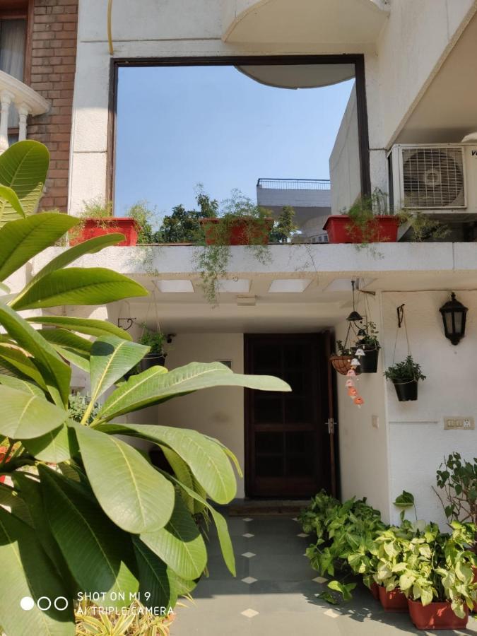 Bed and Breakfast The Neem Nueva Delhi Exterior foto