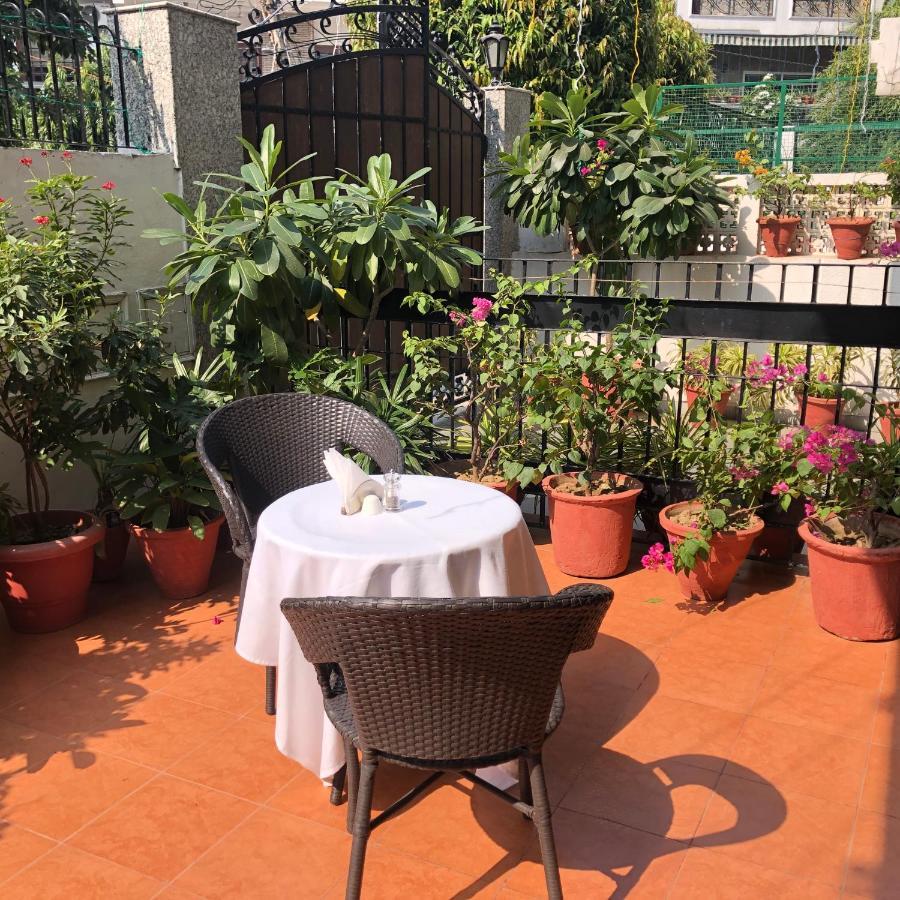 Bed and Breakfast The Neem Nueva Delhi Exterior foto